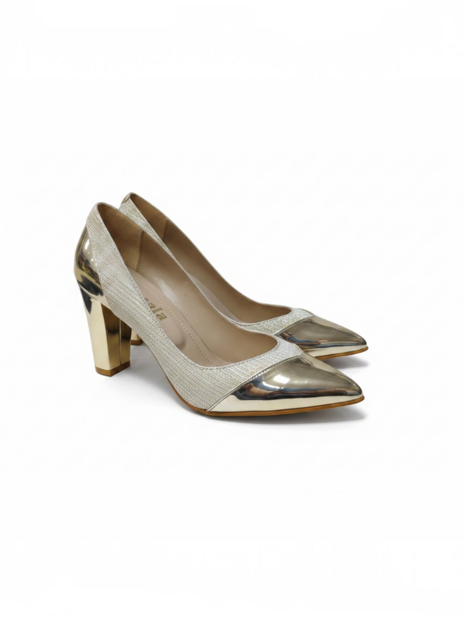 AMR Gold heels